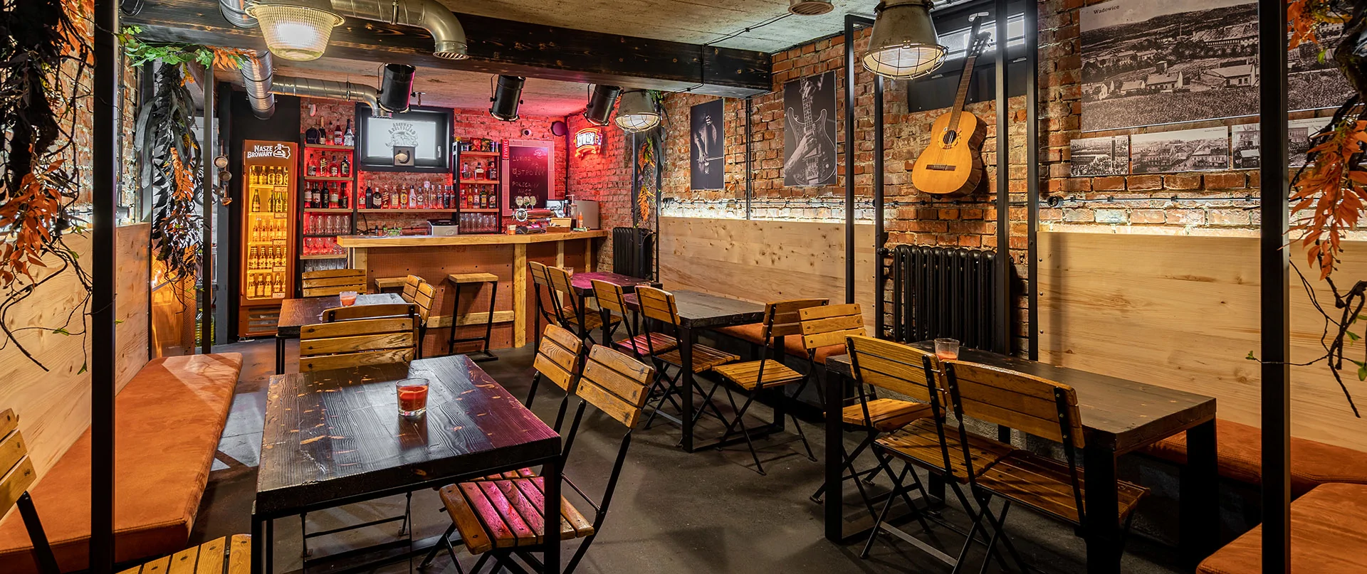 Restauracja Tawerna Eat Drink Music logo